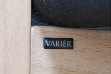中古　美品　VARIER(ヴァリエール)　ACTULUM(アクチュラム)　ロッキング機能付きアームチェア　(R-089705)