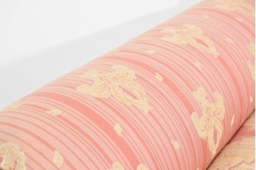 中古　ピンク×ゴールドの華やかな色合いのアンティーク調シェーズロング　(R-089706)
