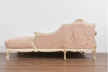 中古　ピンクの花柄とゴールドカラーの装飾が華やかなシェーズロング　(R-089707)