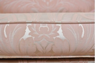 中古　SILIK(シリック)　ロココ調　優美な花柄と曲線装飾が華やかな3人掛けソファ　定価約180万円　(R-089708)