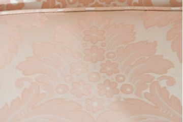 中古　SILIK(シリック)　ロココ調　優美な花柄と曲線装飾が華やかな1人掛けソファ　定価約110万円　(R-089709)