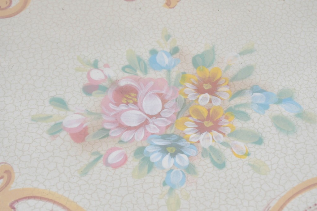 中古　美品　SILIK(シリック)　ロココ調　花柄と曲線装飾が繊細で美しいコンソールチェスト　定価約110万円　(R-089711)