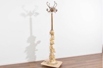 中古　SILIK(シリック)　ブドウと人物モチーフの装飾が華やかなポールハンガー　定価約46万円　(R-089714)
