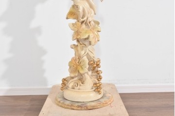 中古　SILIK(シリック)　ブドウと人物モチーフの装飾が華やかなポールハンガー　定価約46万円　(R-089714)
