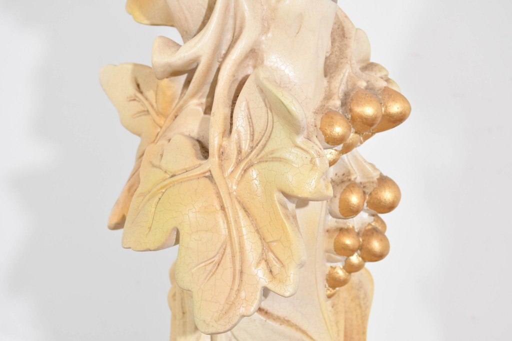 中古　SILIK(シリック)　ブドウと人物モチーフの装飾が華やかなポールハンガー　定価約46万円　(R-089714)