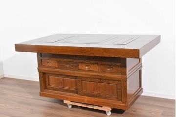 中古　美品　鉄刀木(タガヤサン)材　重厚な木目を楽しむ和モダンな囲炉裏テーブルと椅子4脚のセット　(R-089720)