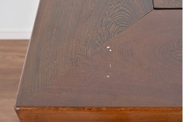 中古　美品　鉄刀木(タガヤサン)材　重厚な木目を楽しむ和モダンな囲炉裏テーブルと椅子4脚のセット　(R-089720)
