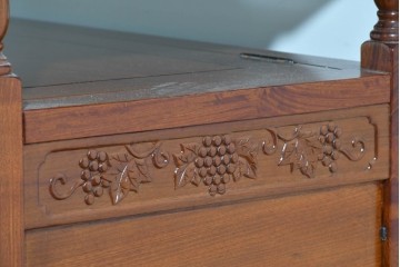 中古　美品　花梨(カリン)無垢材　多機能デザインが魅力の彫刻入りモンクスベンチ　(R-089721)