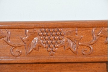 中古　美品　花梨(カリン)無垢材　多機能デザインが魅力の彫刻入りモンクスベンチ　(R-089721)