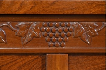 中古　美品　花梨(カリン)無垢材　多機能デザインが魅力の彫刻入りモンクスベンチ　(R-089721)