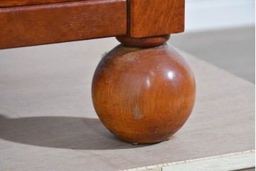 中古　美品　花梨(カリン)無垢材　多機能デザインが魅力の彫刻入りモンクスベンチ　(R-089721)