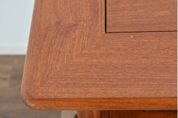 中古　美品　花梨(カリン)無垢材　多機能デザインが魅力の彫刻入りモンクスベンチ　(R-089721)
