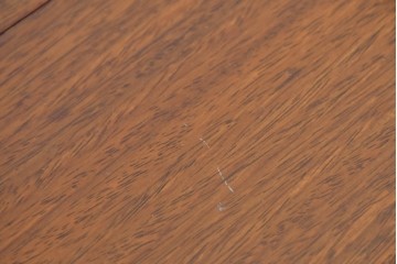 中古　美品　花梨(カリン)無垢材　多機能デザインが魅力の彫刻入りモンクスベンチ　(R-089721)