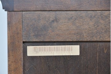 中古　美品　希少な廃盤品　北海道民芸家具　立体感のあるパネルデザインの脚付き下駄箱　(R-089722)