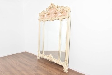 中古　イタリア製　高級家具　SILIK(シリック)　ロココ調　華やかな装飾が目を引く特大壁掛けミラー　(R-089723)