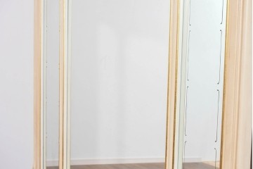 中古　イタリア製　高級家具　SILIK(シリック)　ロココ調　華やかな装飾が目を引く特大壁掛けミラー　(R-089723)