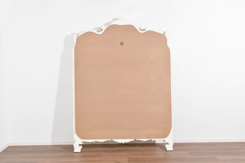 中古　イタリア製　高級家具　SILIK(シリック)　ロココ調　華やかな装飾が目を引く特大壁掛けミラー　(R-089723)