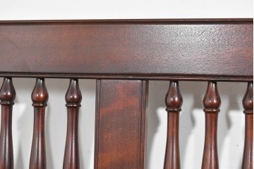 中古　美品　松本民芸家具　挽物の意匠が上品な3人掛けD型布張りイス　(R-089725)