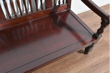中古　美品　松本民芸家具　挽物の意匠が上品な3人掛けD型布張りイス　(R-089725)