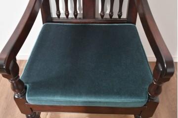 中古　美品　松本民芸家具　挽物の意匠が美しい1人掛けD型布張りイス2脚セット　(R-089726)