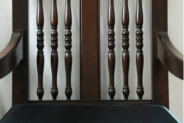 中古　美品　松本民芸家具　挽物の意匠が美しい1人掛けD型布張りイス2脚セット　(R-089726)