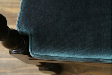 中古　美品　松本民芸家具　挽物の意匠が美しい1人掛けD型布張りイス2脚セット　(R-089726)