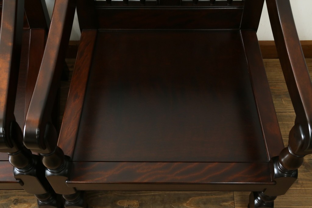 中古　美品　松本民芸家具　挽物の意匠が美しい1人掛けD型布張りイス2脚セット　(R-089726)