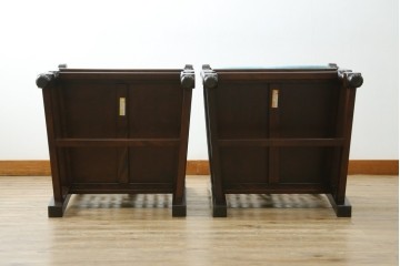 中古　美品　松本民芸家具　挽物の意匠が美しい1人掛けD型布張りイス2脚セット　(R-089726)