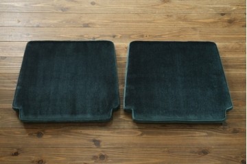 中古　美品　松本民芸家具　挽物の意匠が美しい1人掛けD型布張りイス2脚セット　(R-089726)