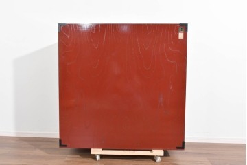 《台輪取り付け加工費込み》　中古　美品　仙台民芸箪笥(仙台箪笥)　欅産業製　朱色漆塗り　朱色に牡丹の黒金具が映える華やかな整理箪笥　(R-089728)