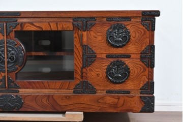 中古　美品　岩谷堂箪笥　重厚な黒金具が映えるテレビ台　(R-089730)