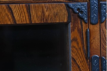 中古　美品　岩谷堂箪笥　重厚な黒金具が映えるテレビ台　(R-089730)
