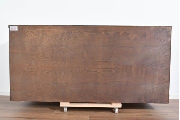 中古　美品　岩谷堂箪笥　力強い杢目と黒金具が重厚な趣を添える衣装箪笥　(R-089732)