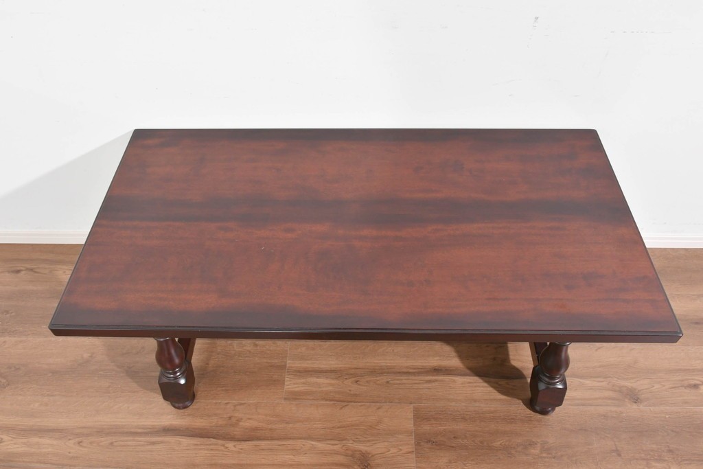 中古　美品　松本民芸家具　重厚な挽物脚が目を引くC型センターテーブル　(R-089733)