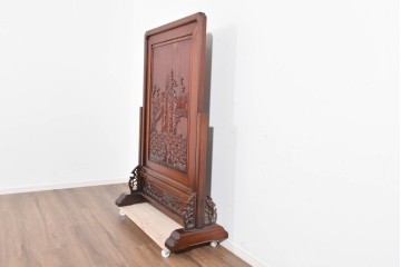 中古　美品　高級品　花梨(カリン)材　山水風景の彫刻が美しい衝立　(R-089734)