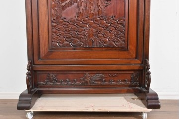 中古　美品　高級品　花梨(カリン)材　山水風景の彫刻が美しい衝立　(R-089734)