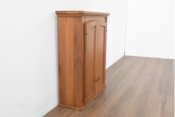 ヨーロッパヴィンテージ　チェリー無垢材　優しい木味のウォールキャビネット　(R-089748)