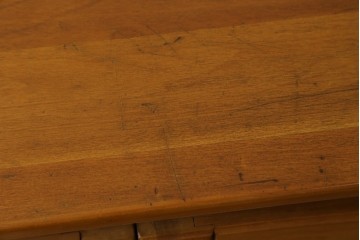 ヨーロッパヴィンテージ　チェリー無垢材　優しい木味のウォールキャビネット　(R-089748)