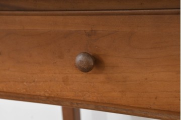 ヨーロッパヴィンテージ　チェリー無垢材　素朴で上品なコンソールテーブル　(R-089749)