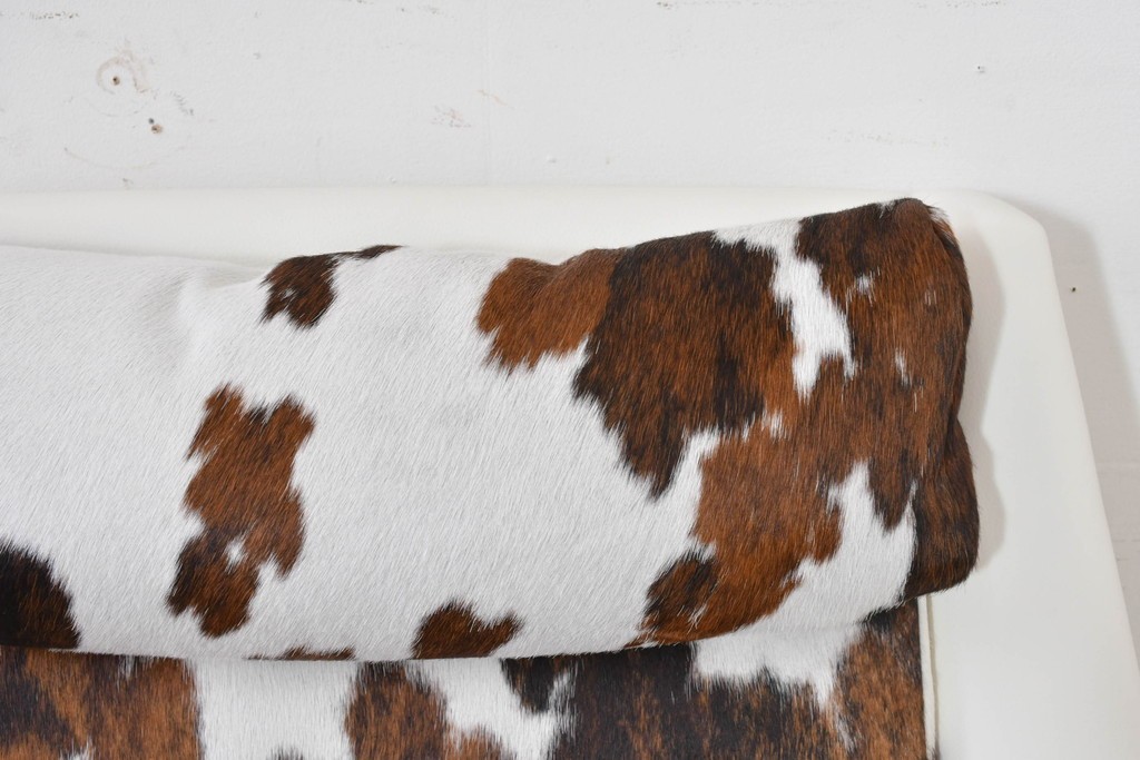 中古　美品　Poltrona Frau(ポルトローナ・フラウ)　Gio Ponti(ジオ・ポンティ)　カウスキン　Dezza(デッザ)　洗練されたデザインのアームチェア　現行定価約180万円(R-089750)