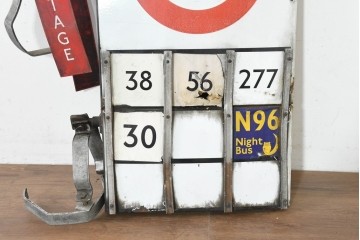 イギリスヴィンテージ　1950年から1970年頃　ロンドン交通局　ラウンデル(Roundel)　BUS STOP(バスストップ)　レトロな魅力あふれるバス停看板　(R-089757)