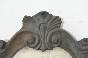 イギリスアンティーク　1880年から1910年頃　鋳物　左右対称のスクロール装飾が優美なウォールデコレーション　(R-089758)
