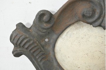 イギリスアンティーク　1880年から1910年頃　鋳物　左右対称のスクロール装飾が優美なウォールデコレーション　(R-089758)