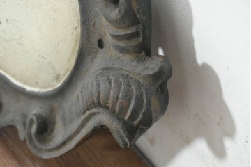 イギリスアンティーク　1880年から1910年頃　鋳物　左右対称のスクロール装飾が優美なウォールデコレーション　(R-089760)