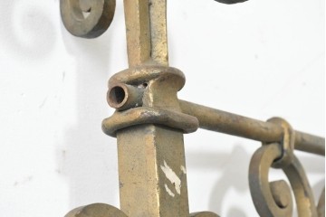 イギリスアンティーク　ロートアイアン　唐草装飾が優雅なバナーポール　(R-089766)
