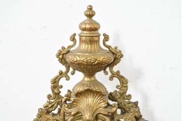 中古　イタリア製　STILARS(スティラーズ)　華やかな装飾の置時計　(R-089774)