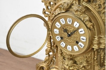 中古　イタリア製　STILARS(スティラーズ)　華やかな装飾の置時計　(R-089774)