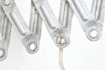ヨーロッパヴィンテージ　VEB Zweckleuchtenbau Dresden　東ドイツの産業用シザーランプ　(R-089786)