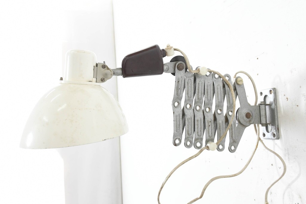 ヨーロッパヴィンテージ　VEB Zweckleuchtenbau Dresden　東ドイツの産業用シザーランプ　(R-089786)