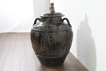 アジアン雑貨　玉取り獅子のつまみが可愛らしい蓋付き四耳壺　(R-089792)